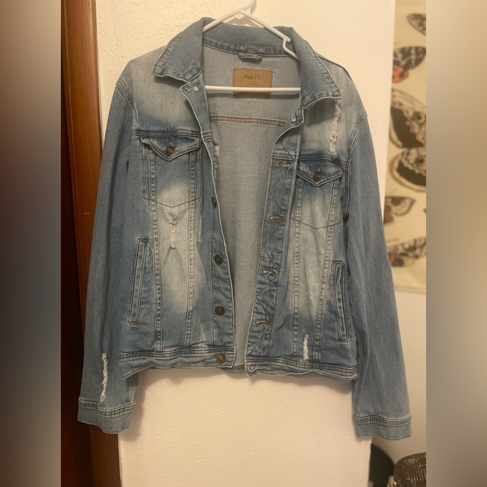 RUE 21 DENIM LIGHTWASH JACKET